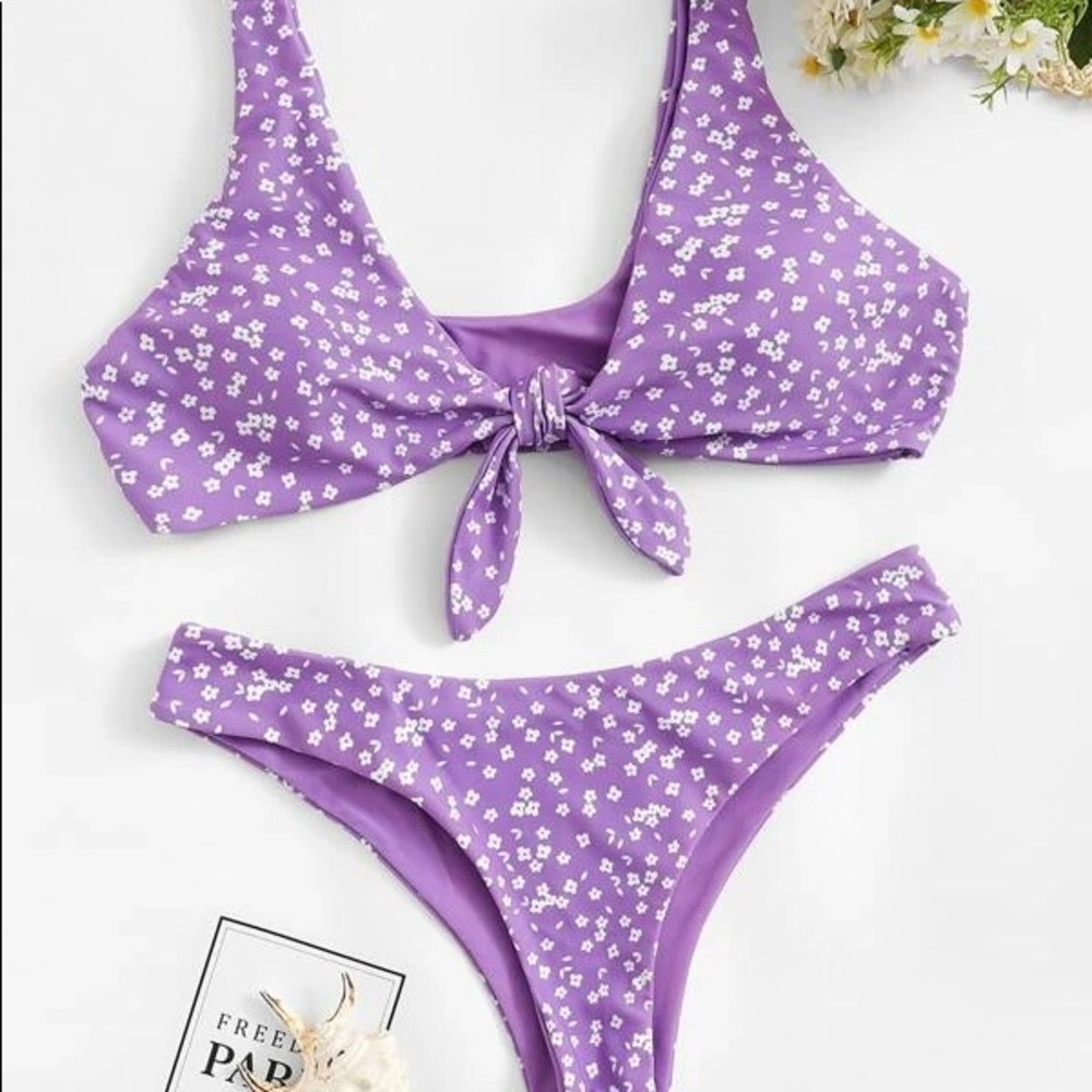 - Ditsy purple floral tie front cheeky bikin…